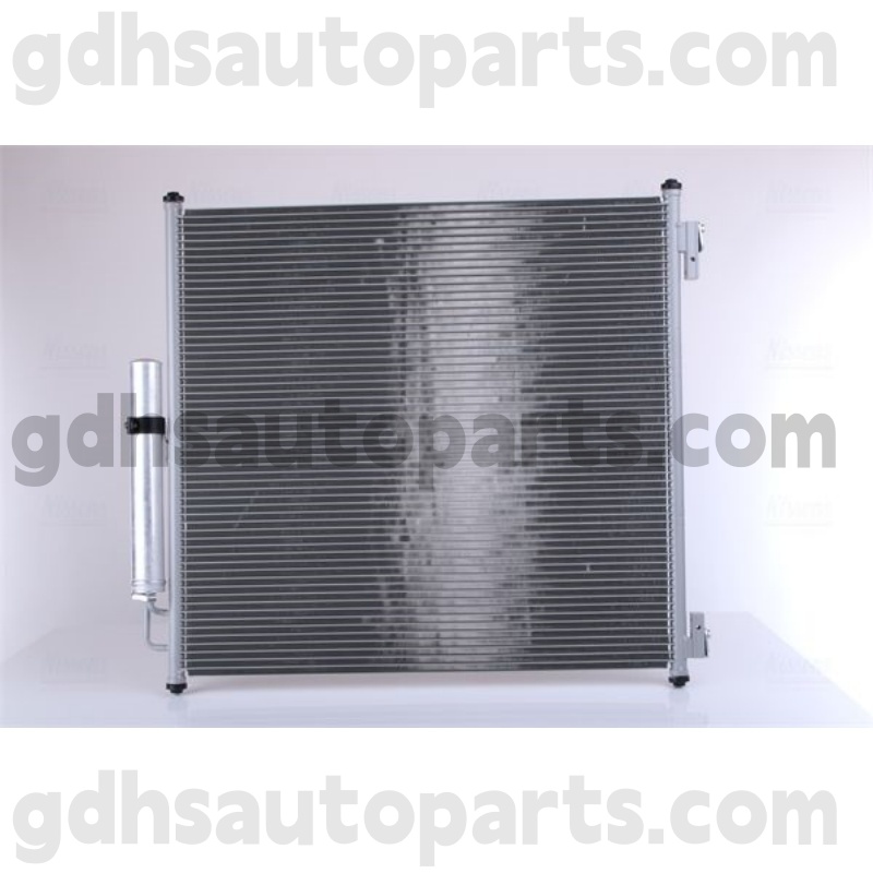 940408 Nissens -lauhduttimen Range Rover Sport, Discovery OE nro LR137975